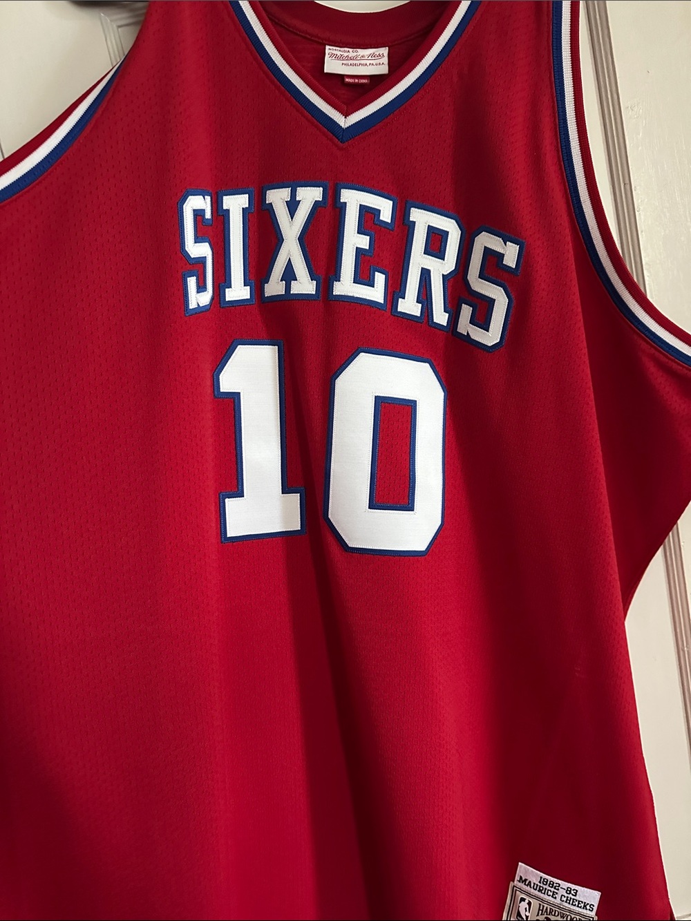 Mitchell & Ness Red Sixers #10 Basketball Jersey
